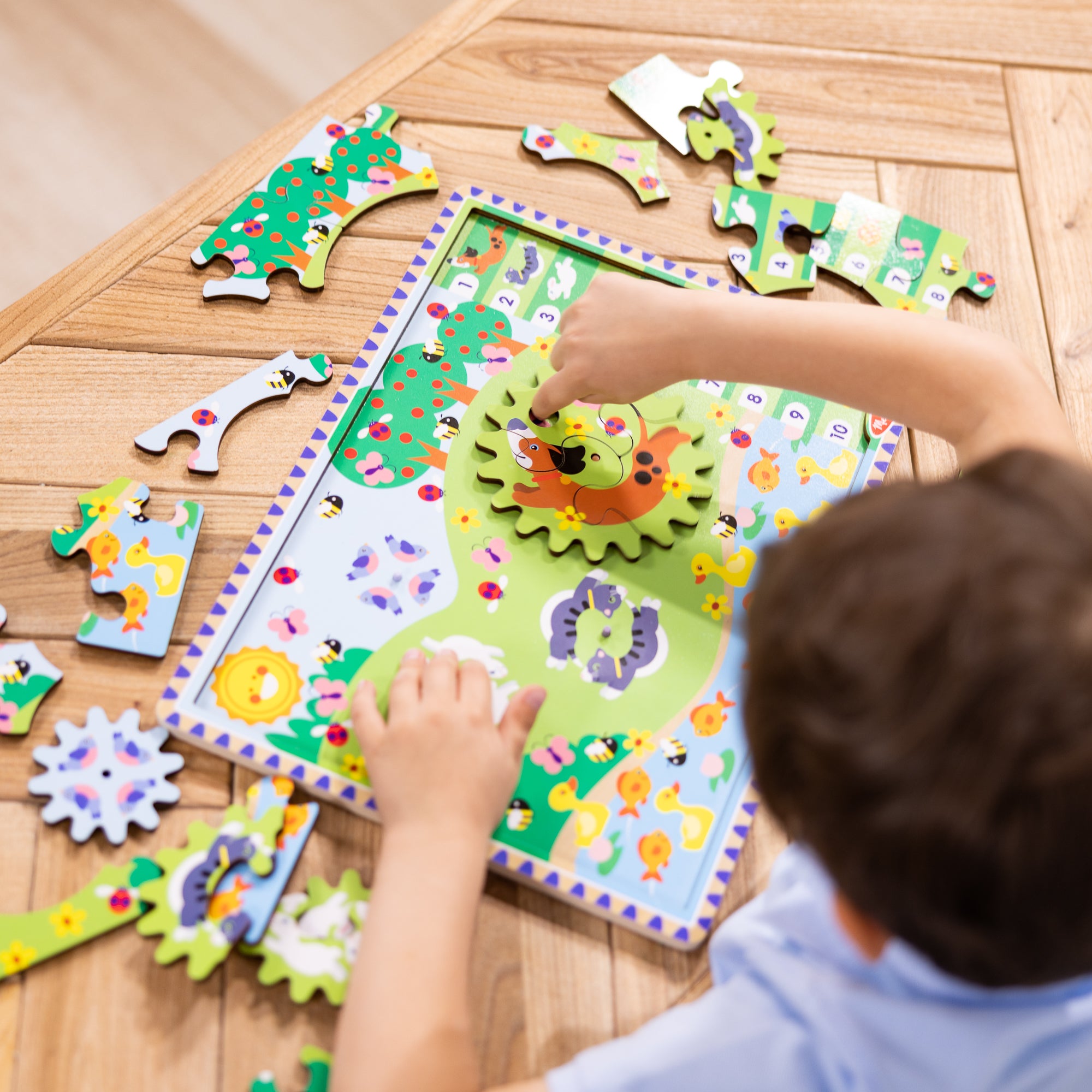 Animal Chase I-Spy Wooden Gear Puzzle - Image 2
