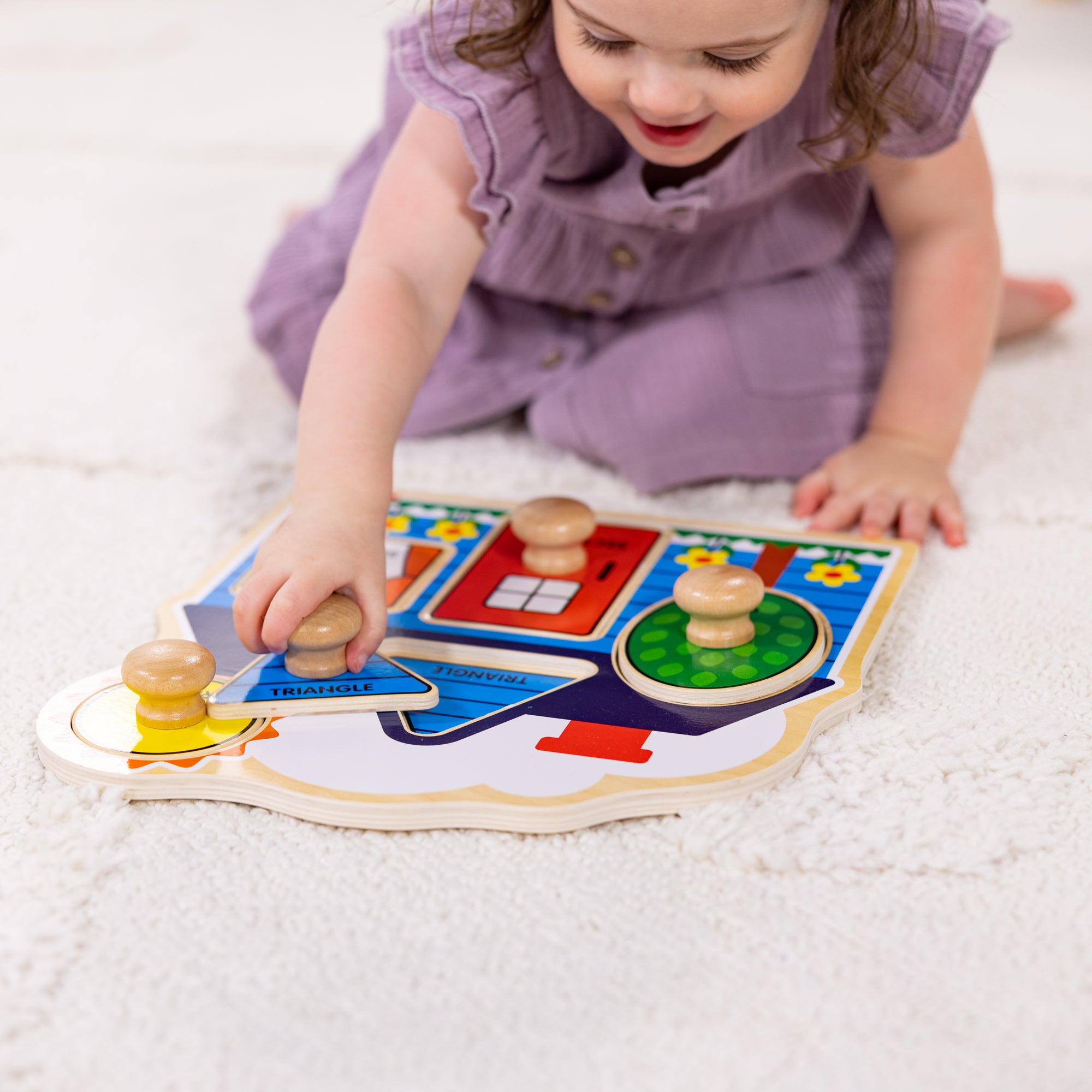 First Shapes Jumbo Peg Puzzle - 5 Pieces - Image 10