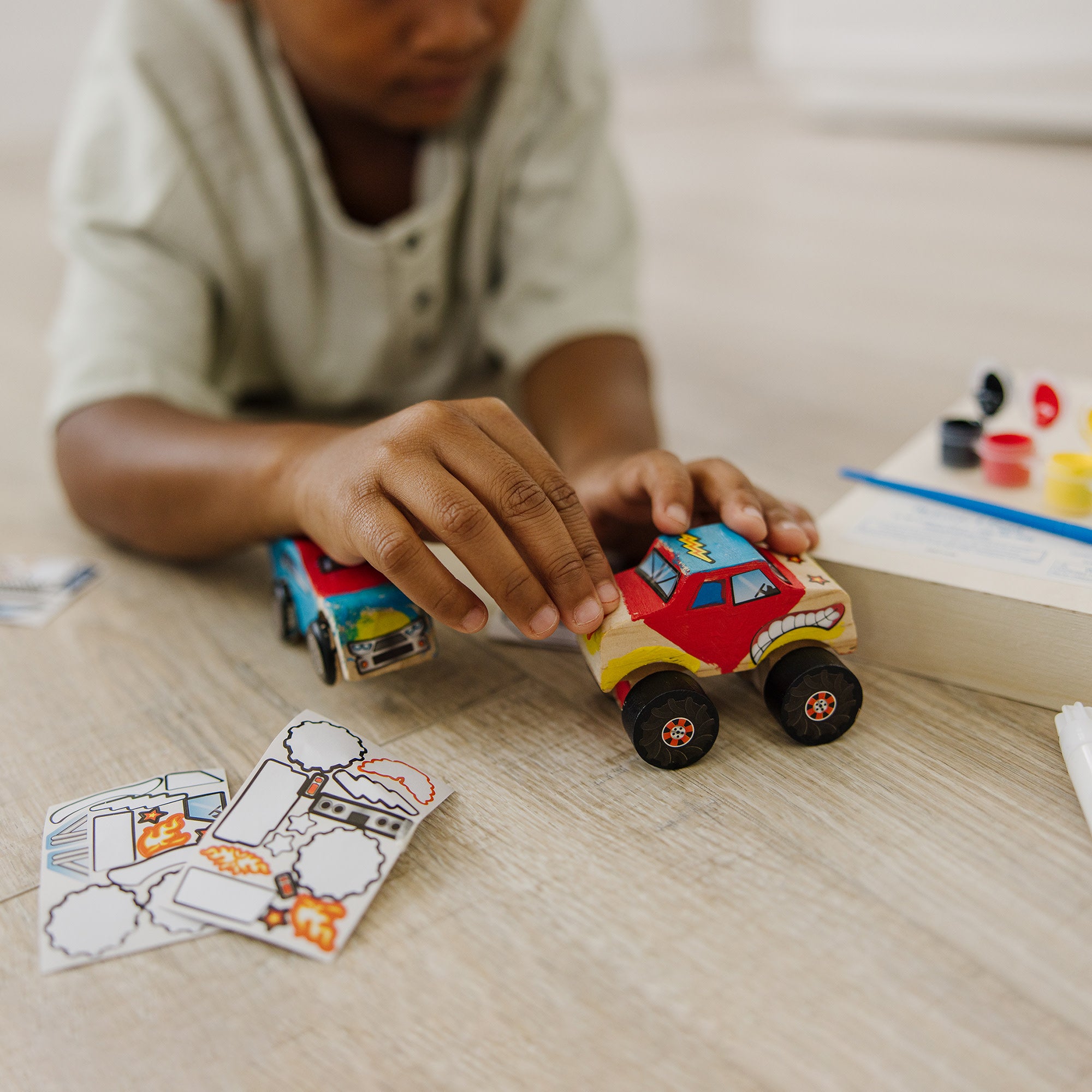 Created By Me!? Vehicles Craft Kit 2-Pack: Race Car & Monster Truck - Image 7