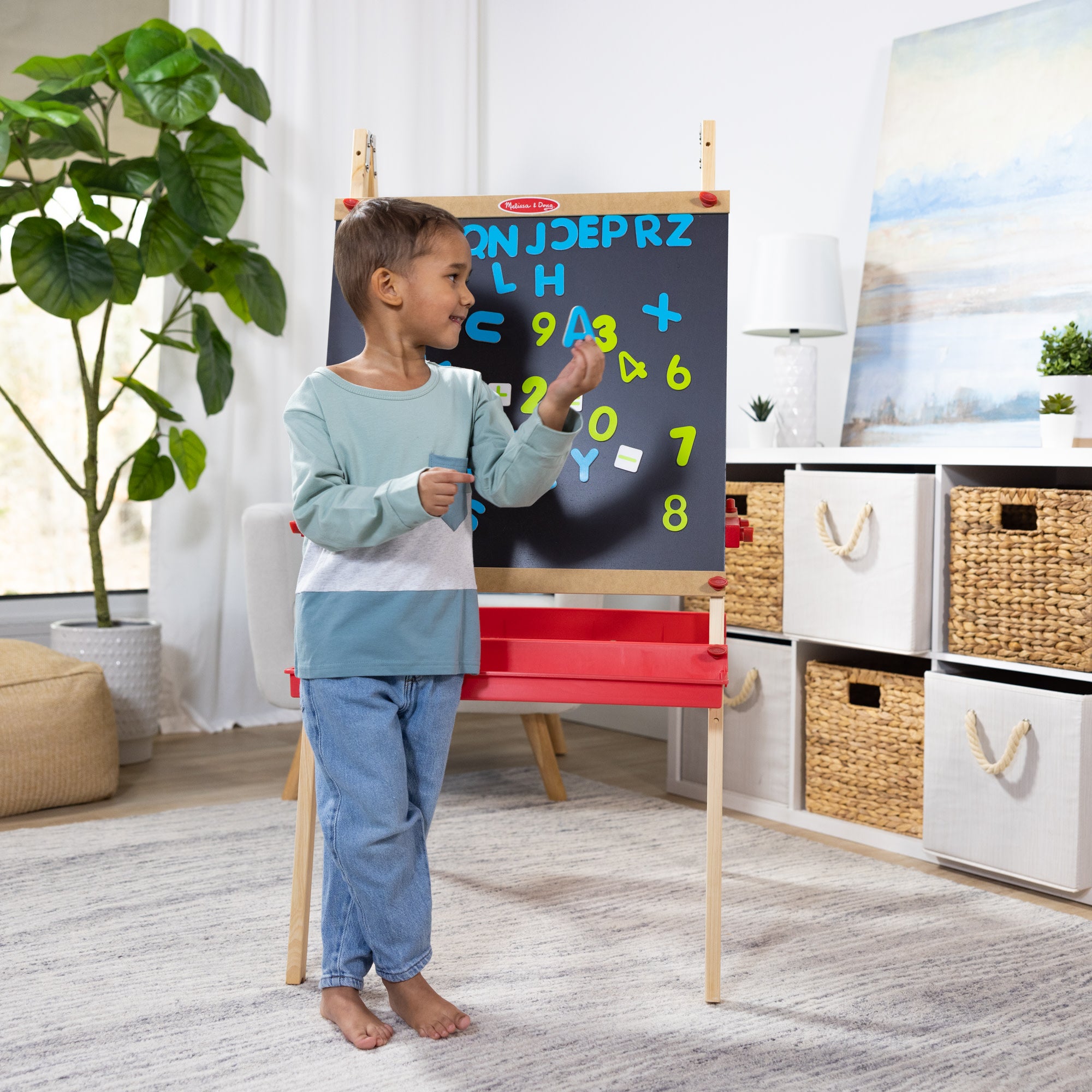 Deluxe Magnetic Standing Art Easel - Image 7